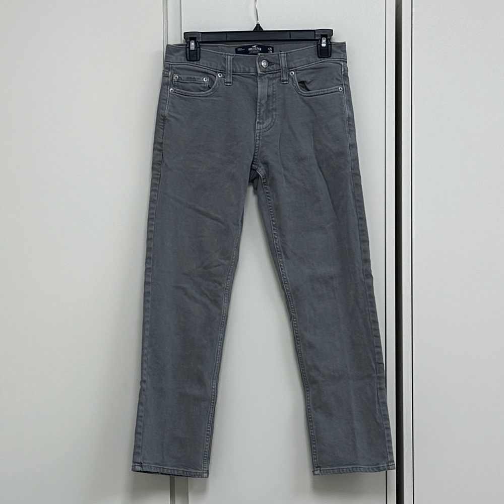 Hollister slim straight leg charcoal jeans size 26 x 28, excellent condition